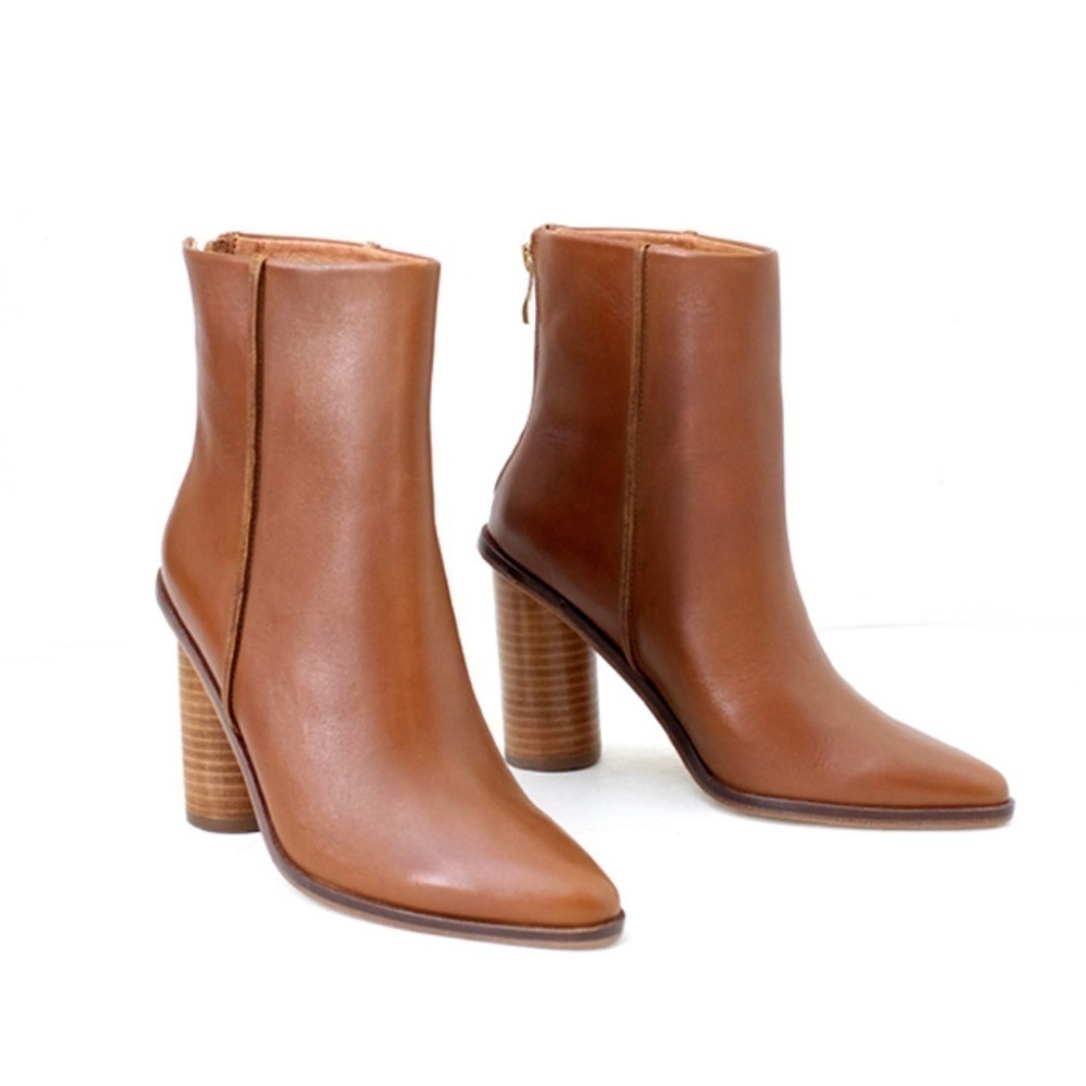 NWOB Martha Davis Chestnut Heel Booties Size 41/10 - Picture 1 of 8